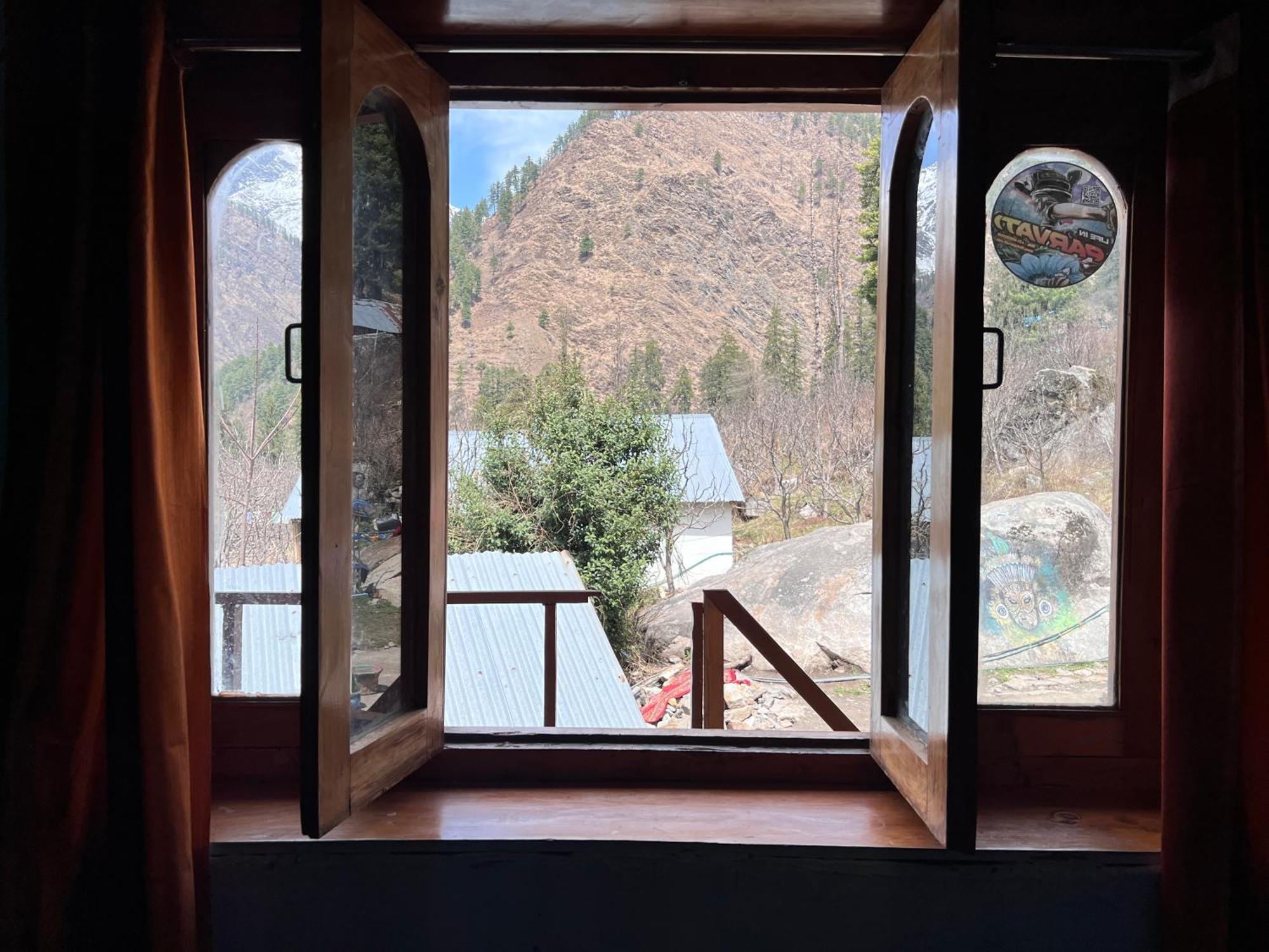 Old Brahma Homestay Kalgha Ngoại thất bức ảnh